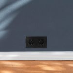 پریز دیواری آلومینیومی دوقلو ارت دار Navaris Schuko - Image 3