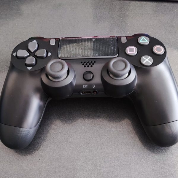 دسته ps4 دارای ژیروسکوپ 6 محور